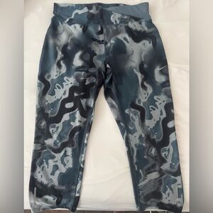 Nike running cropped legging tie dye size medium